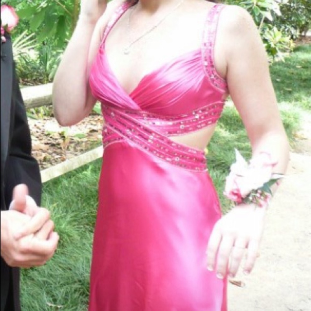 Hailey Logan by Adrianna Papell Prom Dress - Picture 2 of 5